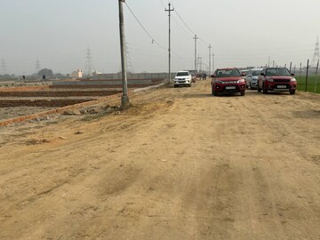  Plot For Sale in Chhatikara