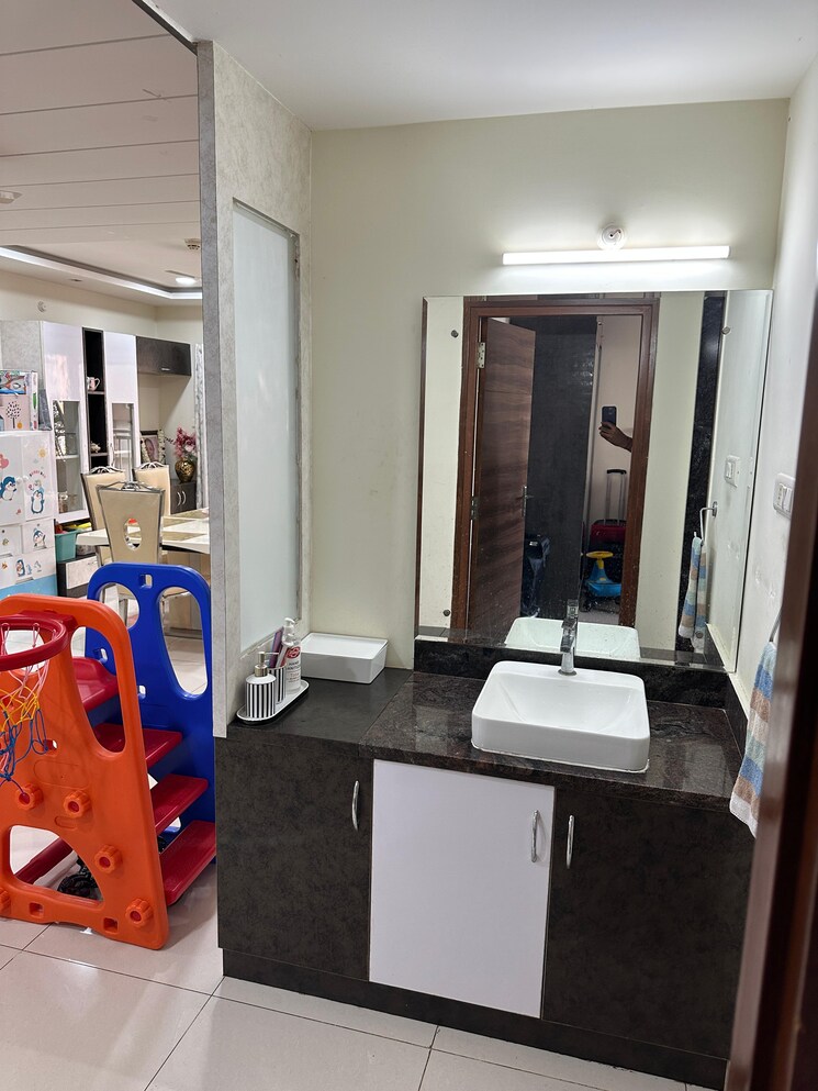 Master Bedroom, my-home-mangala 3 Bedroom 1798 Sq.Ft. Apartment In Kondapur Hyderabad 8112198