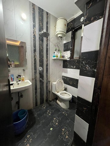 Attached Bathroom in 3 BHK Builder Floor at Sector 57 – for Rent