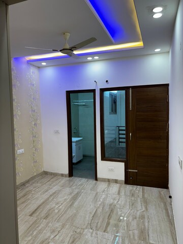 Bedroom in 3 BHK Builder Floor at Dhakoli Village – for Rent