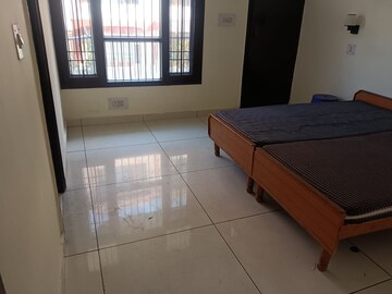 Room in 3.5 BHK Apartment at Mansa Devi – for Rent