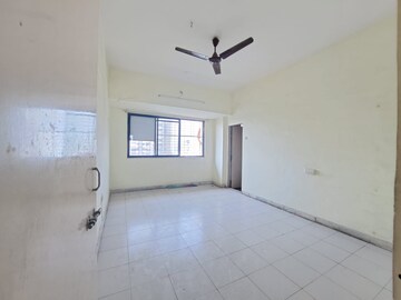 Room in 2 BHK Apartment at Cbd Belapur Sector 11 – for Sale