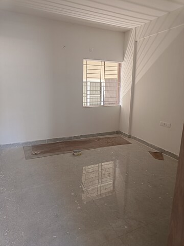 Room in 2 BHK Apartment at Jp Nagar Phase 8 – for Rent