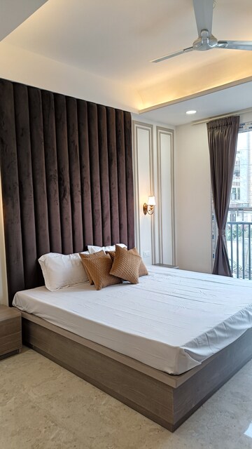 Room in 2 BHK Apartment at Raja Park – for Rent
