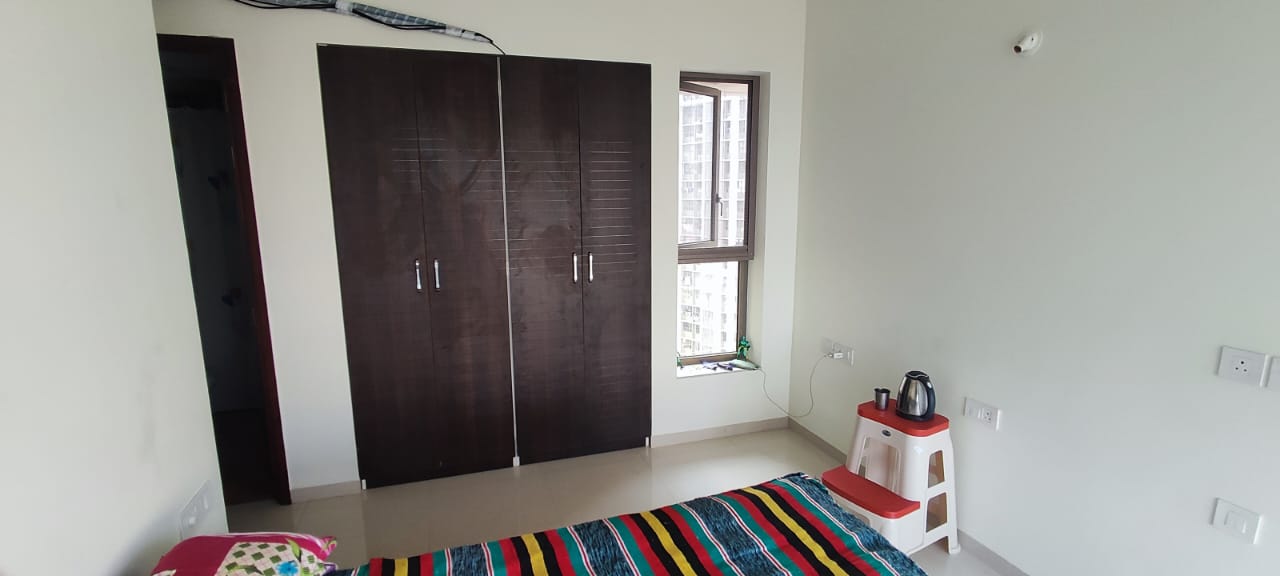 1 BHK + Pooja Room Apartment For Sale in Yogesh Gandharva Excellence