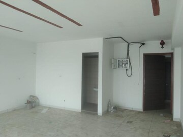 Room in  Office Space at Vastrapur – for Rent