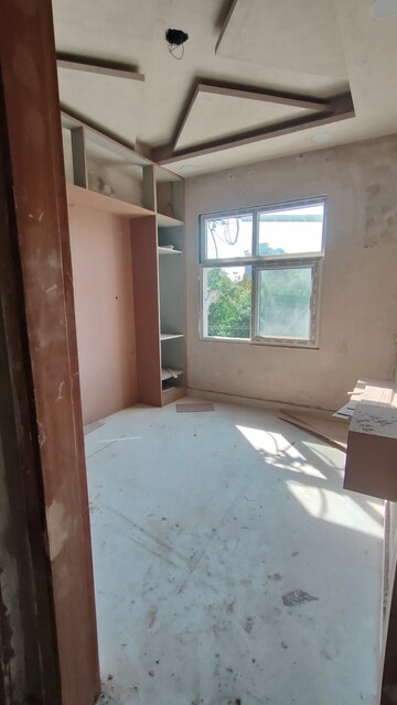 Room in 3 BHK Builder Floor at Rohini Sector 24 – for Sale