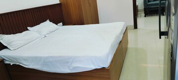 Bedroom in 1 BHK Builder Floor at DLF City Phase III, Sector 24 – for Rent
