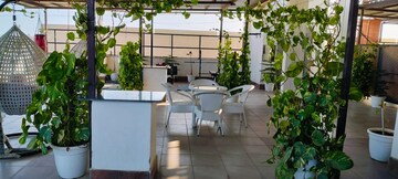 Balcony in 1 BHK Builder Floor at DLF City Phase III, Sector 24 – for Rent