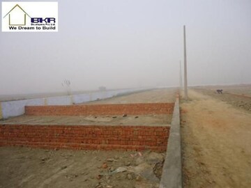  Plot For Sale in Sikandrabad