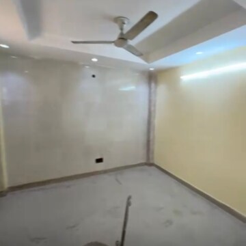 Room in 4 BHK Independent House at Sainik Farm – for Rent