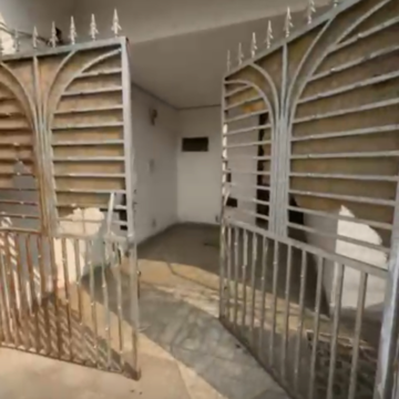 Staircase in 4 BHK Independent House at Sainik Farm – for Rent