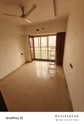 2 BHK Apartment For Rent in Pearl Heights Yari Road Mumbai  8112600