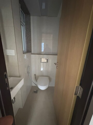 Bathroom in 1 BHK Apartment at LnT Veridian, Powai – for Rent