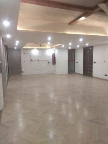 6 BHK Independent House For Rent in New Friends Colony