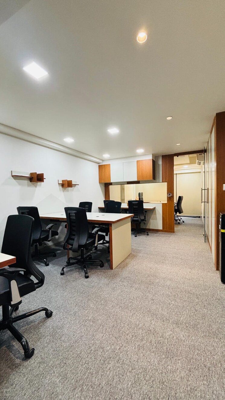 Team Area, thaltej Commercial Office Space 1061 Sq.Ft. In Thaltej Ahmedabad 8112635