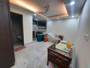 Living Room in 2 BHK Builder Floor at Gomti Nagar – for Rent