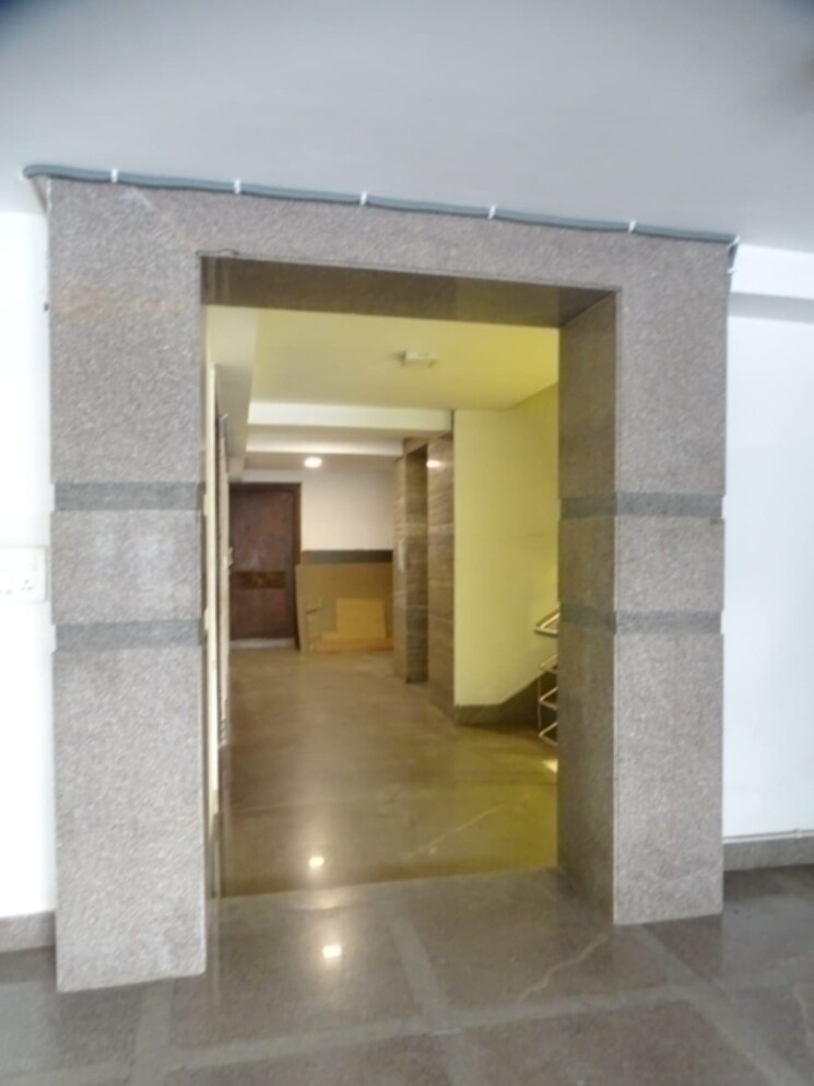 Room, maharani bagh 6 Bedroom 1900 Sq.Yd. Independent House In Maharani Bagh Delhi 8112692