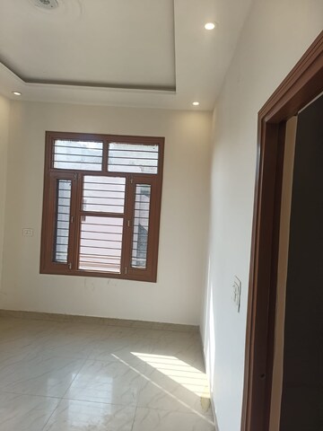 Room in 3.5 BHK Penthouse at Maya Garden City, Lohgarh – for Rent