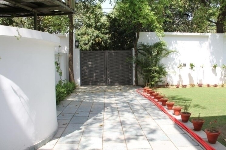 Exterior View, maharani bagh 5 Bedroom 1990 Sq.Ft. Independent House In Maharani Bagh Delhi 8112767