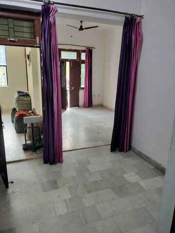 2 BHK Builder Floor For Rent in Gomti Nagar