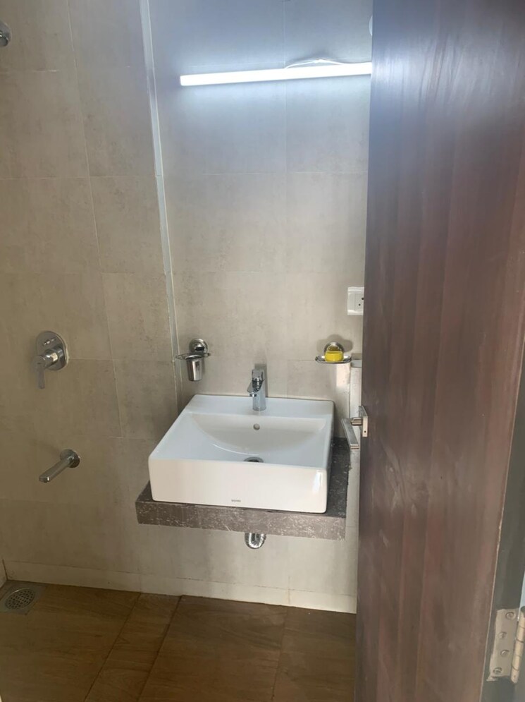 Bathroom, spenta-alta-vista 2 Bedroom 810 Sq.Ft. Apartment In Chembur Mumbai 8112825