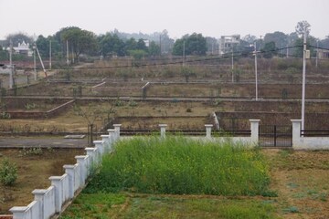  Plot For Sale in Sikandrabad