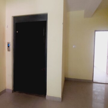 Room in 2 BHK Apartment at Sodepur – for Sale
