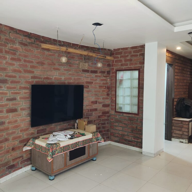 Living Room, abhishek-aura 3 Bedroom 2100 Sq.Ft. Apartment In New Sama Vadodara 8112796