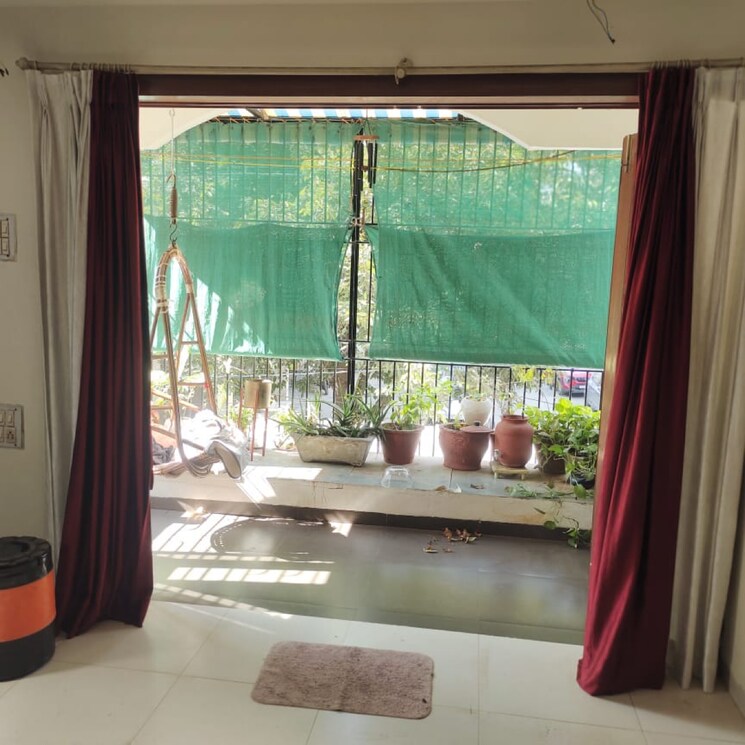 Living Room, abhishek-aura 3 Bedroom 2100 Sq.Ft. Apartment In New Sama Vadodara 8112796