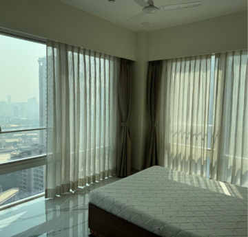 Bedroom in 4 BHK Apartment at Indiabulls Blu, Upper Worli – for Rent