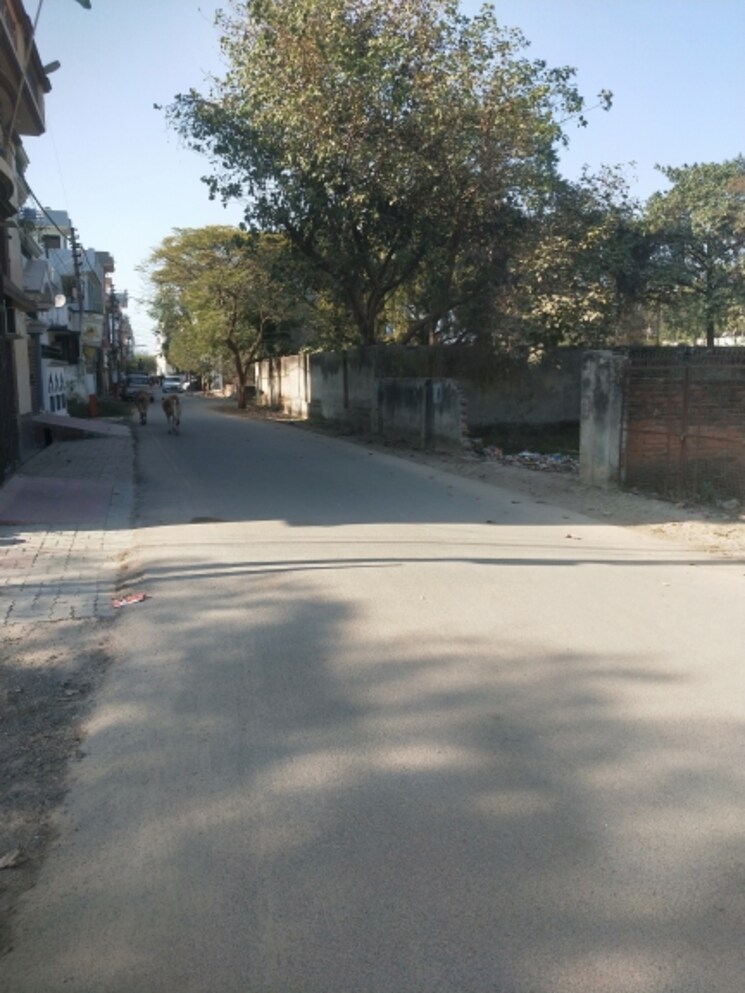  Parking, wazirganj 2 Bedroom 800 Sq.Ft. Villa In Wazirganj Lucknow 8112823