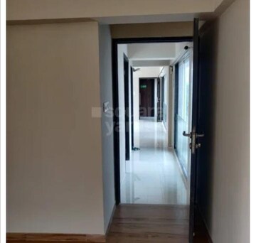 Room in 3 BHK Apartment at Jyoti Sukriti, Goregaon East – for Rent