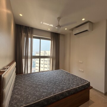 Bedroom in 1 BHK Apartment at Hiranandani Regent Hill, Powai – for Rent