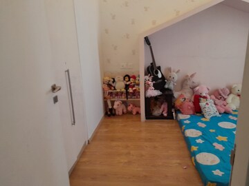 Bedroom in 3 BHK Apartment at DLF The Ultima, Sector 81 – for Rent