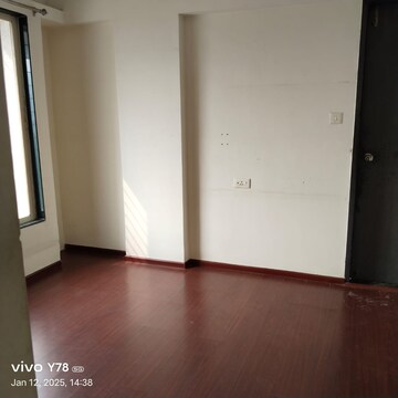 Room in 2 BHK Apartment at Passiflora Avenue, Bavdhan – for Rent