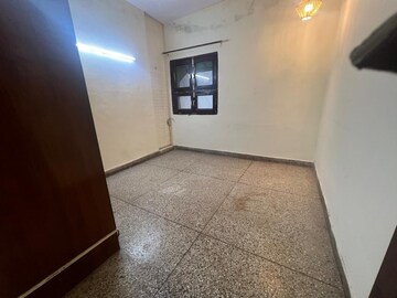 Room in 2 BHK Builder Floor at Greater Kailash I – for Rent