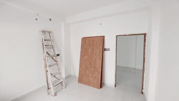 Room in 2 BHK Apartment at Agarpara – for Sale