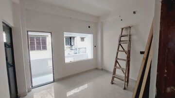 Room in 2 BHK Apartment at Agarpara – for Sale