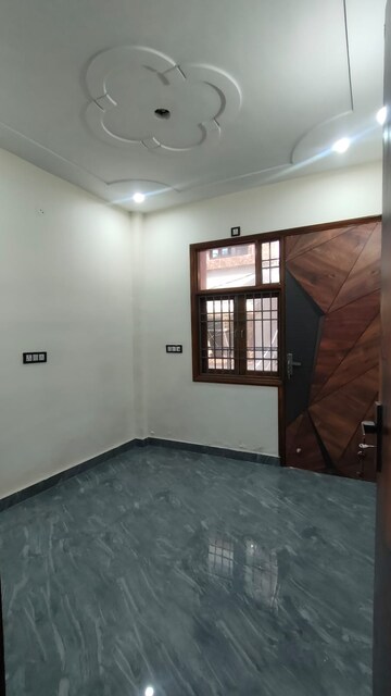 Room in 2 BHK Builder Floor at Rohini Sector 25 – for Sale