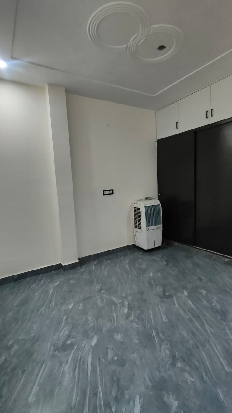 Room, rohini sector 25 2 Bedroom 760 Sq.Ft. Builder Floor In Rohini Sector 25 Delhi 8113384