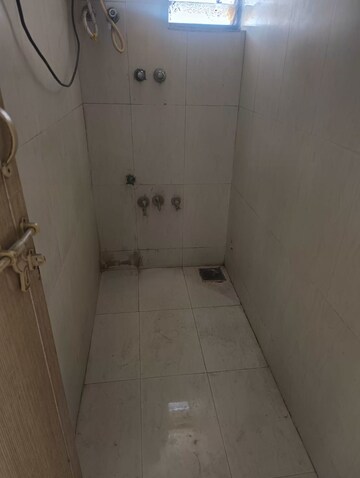 Bathroom in 1 BHK Apartment at Jivrajpark – for Rent