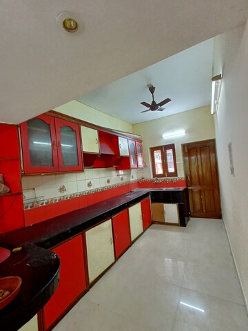 2 BHK Independent House For Rent in Sector 16