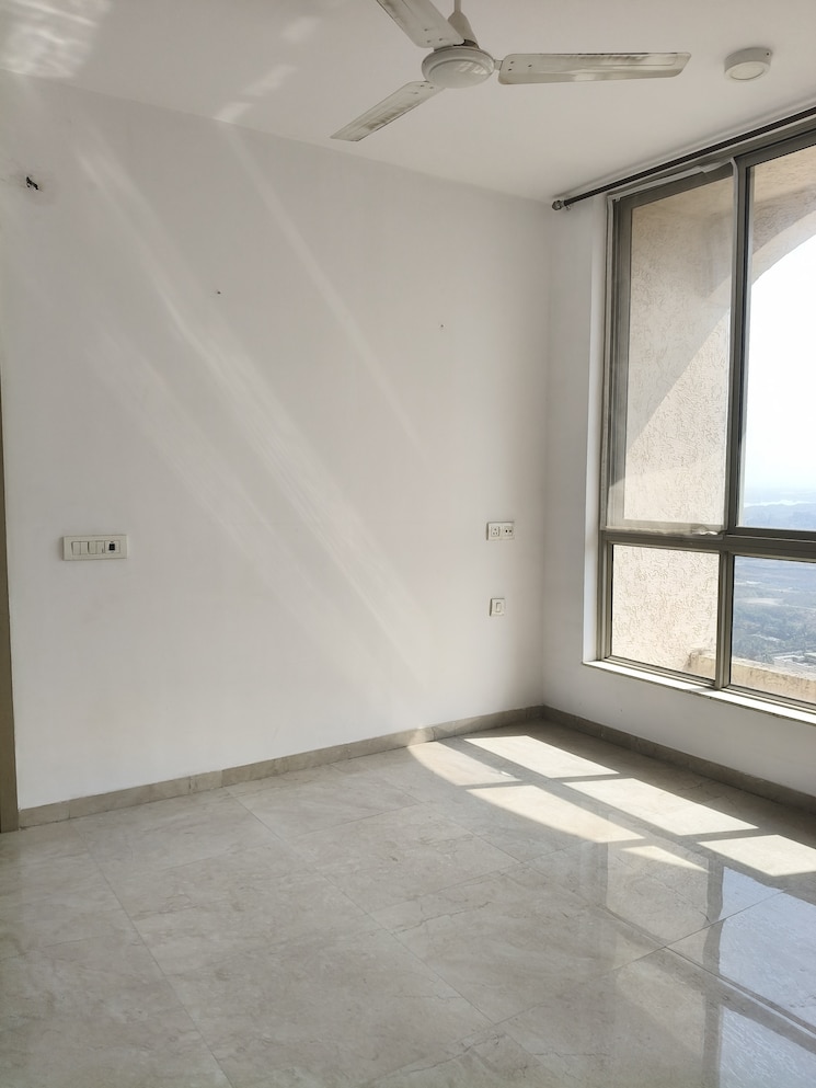 Room, hiranandani-the-walk-castalia 1 Bedroom 500 Sq.Ft. Apartment In Ghodbunder Road Thane 8113209