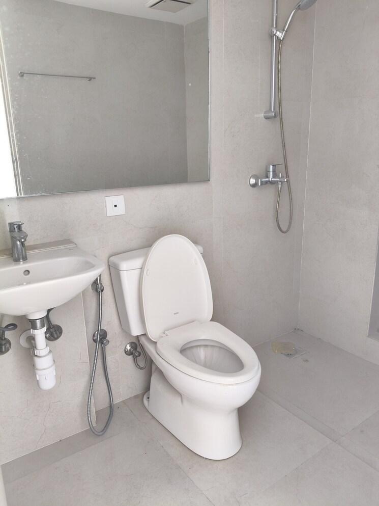 Bathroom, hiranandani-the-walk-castalia 1 Bedroom 500 Sq.Ft. Apartment In Ghodbunder Road Thane 8113209