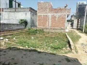 Plot For Sale in Sector 82