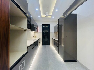Building Lobby in 3 BHK Builder Floor at Sector 23 – for Rent