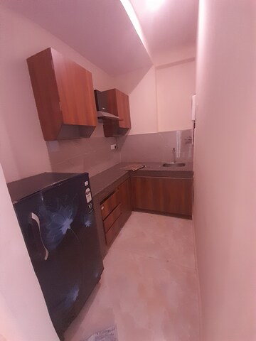 Furnished Amenities in 1 BHK Builder Floor at DLF City Phase III, Sector 24 – for Rent