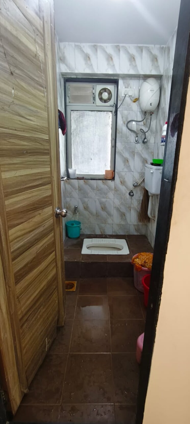 Bathroom, nisar-rajal-veer-abhimanyu-chs 2 Bedroom 521 Sq.Ft. Apartment In Babhai Naka Mumbai 8113373
