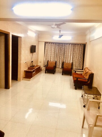 Living Room in 2 BHK Apartment at Mahim West – for Rent